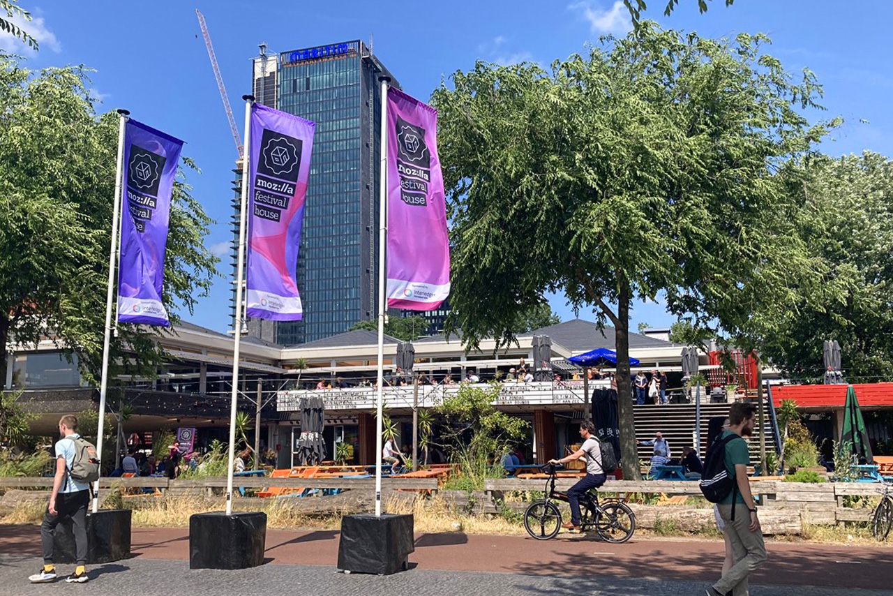Entoptic Field Monitor @ MozFest House Amsterdam
